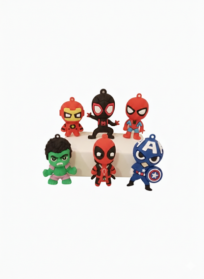 Seis figuras infantiles de los Vengadores, tamaño pequeño.